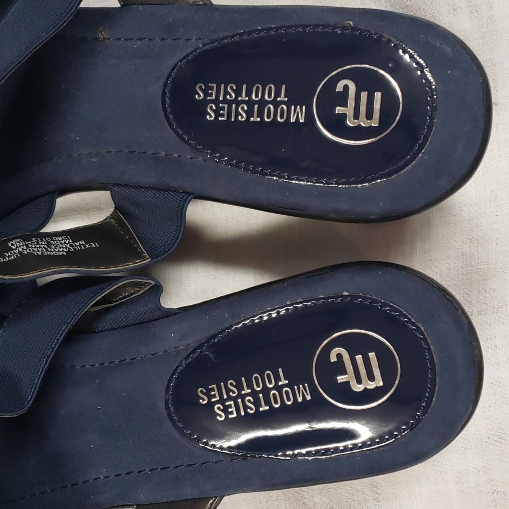 💥CLEARANCE💥Mootsies Tootsies Navy Strappy Slide Sandals Sz 9.5M - Picture 4 of 12